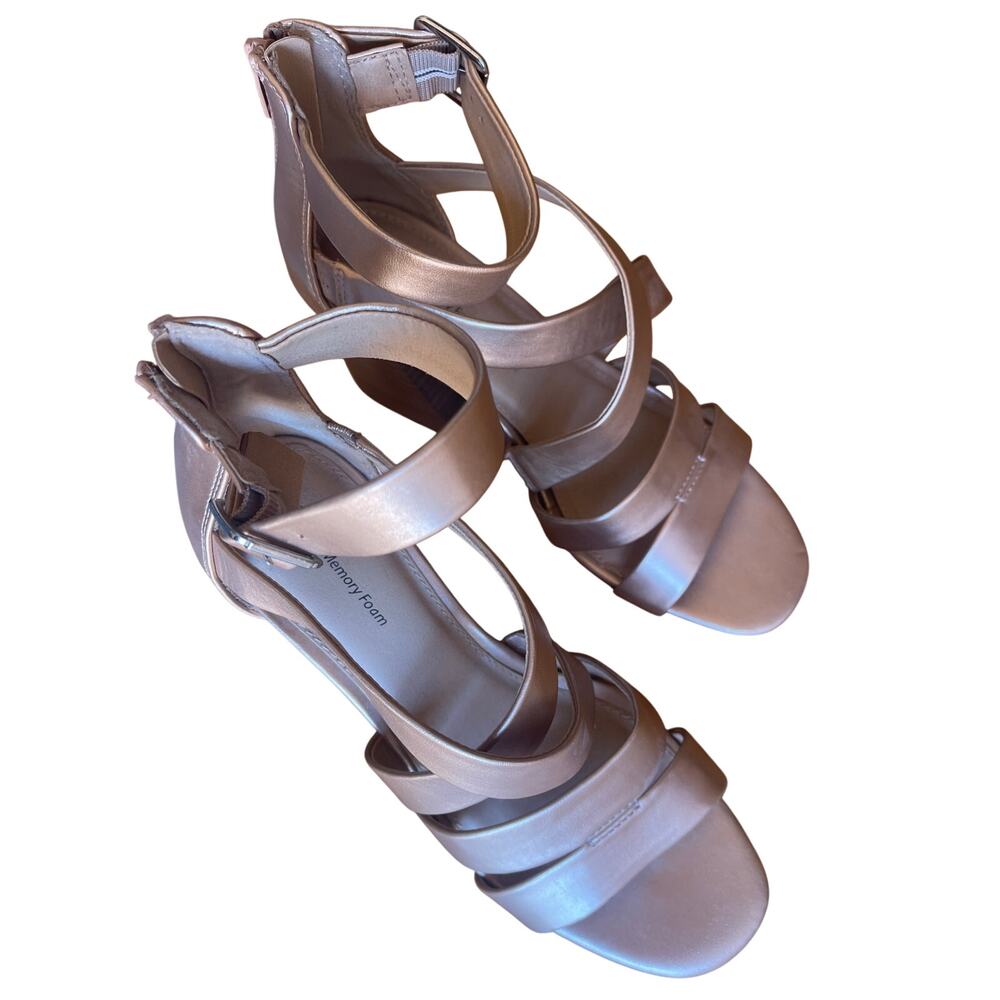 Time and Tru Rose Gold Strappy Block Heel Sandals Size 9 Memory Foam - Picture 6 of 8
